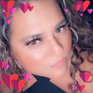 Meet your Posher, Marisa